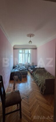 3 otaqlı Köhnə tikili, Neftçilər m., Bakı