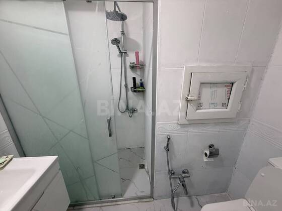 3 otaqlı Köhnə tikili, Memar Əcəmi m., Bakı