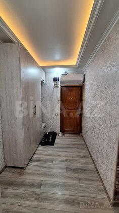 3 otaqlı Köhnə tikili, Xalqlar Dostluğu m., Bakı