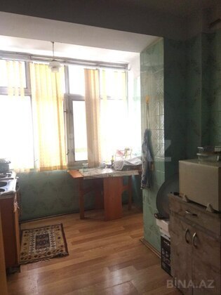 2 otaqlı Köhnə tikili, Nizami m., Bakı
