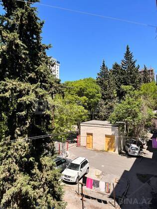 2 otaqlı Köhnə tikili, Nizami m., Bakı