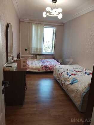 3 otaqlı Köhnə tikili, Neftçilər m., Bakı