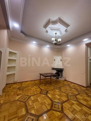 3 otaqlı Köhnə tikili, Xətai r., Bakı