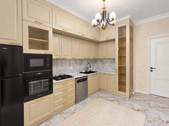 3 otaqlı Yeni tikili, Neftçilər m., Bakı