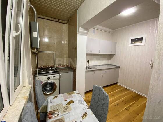 3 otaqlı Köhnə tikili, Suraxanı r., Bakı