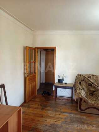 2 otaqlı Köhnə tikili, Qara Qarayev m., Bakı