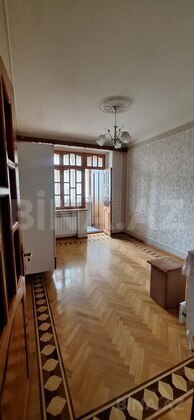 4 otaqlı Köhnə tikili, Həzi Aslanov m., Bakı