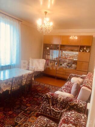 2 otaqlı Köhnə tikili, Memar Əcəmi m., Bakı
