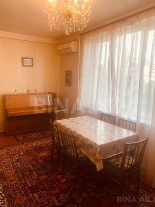2 otaqlı Köhnə tikili, Memar Əcəmi m., Bakı