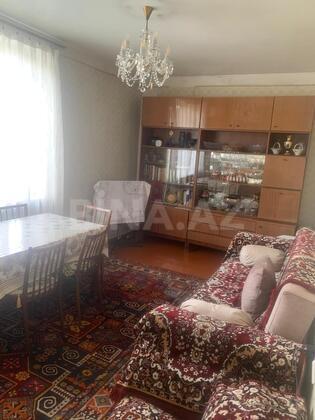 2 otaqlı Köhnə tikili, Memar Əcəmi m., Bakı