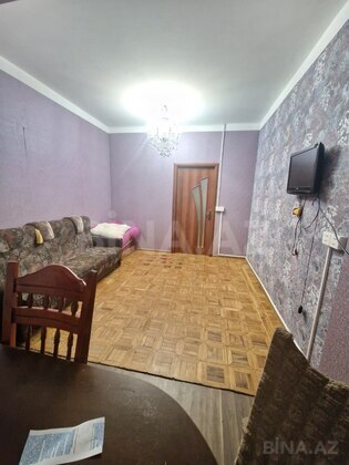 2 otaqlı Köhnə tikili, Memar Əcəmi m., Bakı