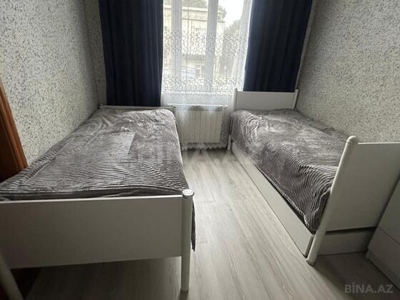 2 otaqlı Köhnə tikili, Bakıxanov q., Bakı