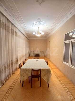 4 otaqlı Köhnə tikili, Gənclik m., Bakı