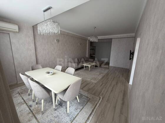 3 otaqlı Yeni tikili, Şah İsmayıl Xətai m., Bakı