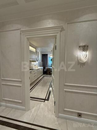 4 otaqlı Yeni tikili, Şah İsmayıl Xətai m., Bakı