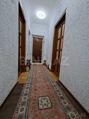 2 otaqlı Köhnə tikili, Nizami m., Bakı