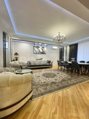 4 otaqlı Yeni tikili, Həzi Aslanov m., Bakı