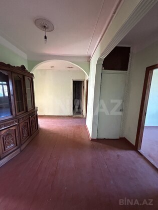 4 otaqlı Köhnə tikili, Əhmədli m., Bakı