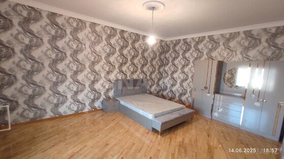 3 otaqlı Köhnə tikili, 20 Yanvar m., Bakı