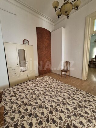 2 otaqlı Köhnə tikili, Sahil m., Bakı
