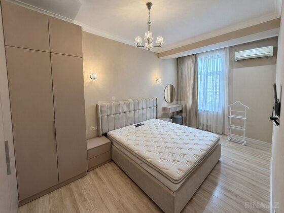 3 otaqlı Yeni tikili, Şah İsmayıl Xətai m., Bakı