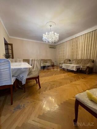 5 otaqlı Köhnə tikili, Elmlər Akademiyası m., Bakı