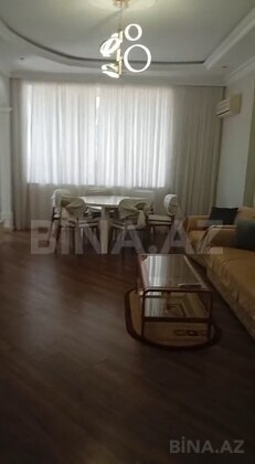 3 otaqlı Yeni tikili, Nizami m., Bakı