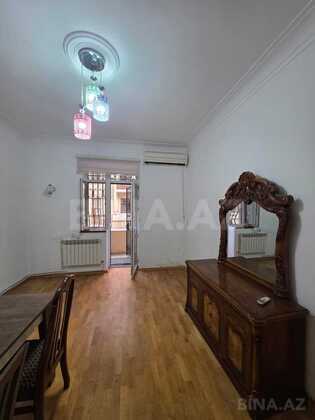 3 otaqlı Köhnə tikili, Buzovna q., Bakı