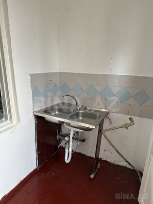 2 otaqlı Köhnə tikili, Bakıxanov q., Bakı