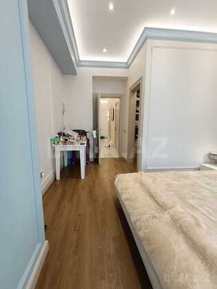 3 otaqlı Yeni tikili, Şah İsmayıl Xətai m., Bakı