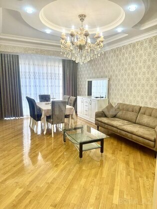 2 otaqlı Yeni tikili, Şah İsmayıl Xətai m., Bakı