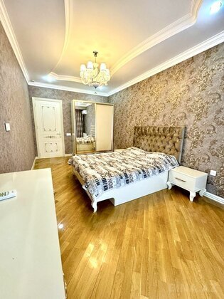 2 otaqlı Yeni tikili, Şah İsmayıl Xətai m., Bakı