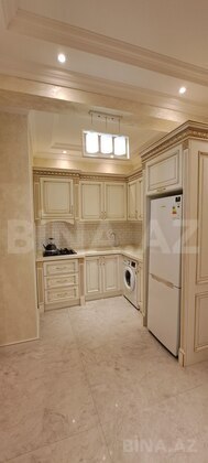 2 otaqlı Yeni tikili, 8-ci mikrorayon q., Bakı