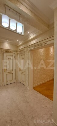 2 otaqlı Yeni tikili, 8-ci mikrorayon q., Bakı