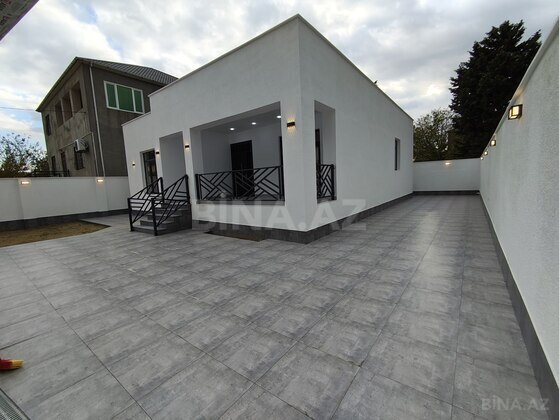 4 otaqlı Həyət evi/Bağ evi, Novxanı q., Bakı