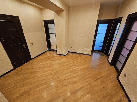 3 otaqlı Yeni tikili, Qara Qarayev m., Bakı