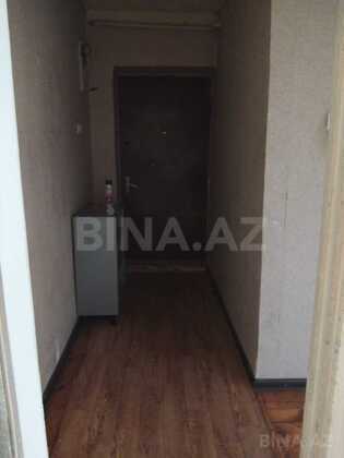 3 otaqlı Köhnə tikili, Elmlər Akademiyası m., Bakı