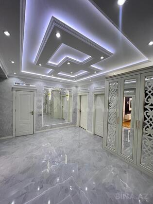 3 otaqlı Yeni tikili, Neftçilər m., Bakı