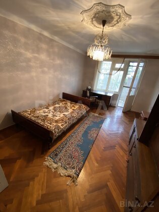 3 otaqlı Köhnə tikili, İnşaatçılar m., Bakı