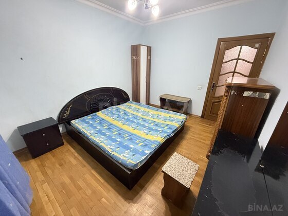 4 otaqlı Köhnə tikili, İnşaatçılar m., Bakı