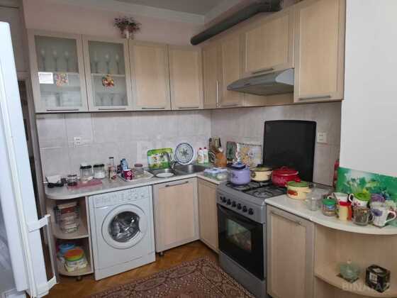 3 otaqlı Köhnə tikili, Əhmədli q., Bakı
