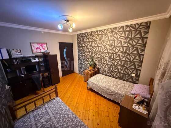 3 otaqlı Köhnə tikili, Yeni Günəşli q., Bakı
