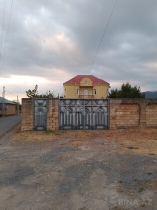 12 otaqlı Həyət evi/Bağ evi, İsmayıllı