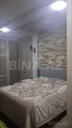 4 otaqlı Köhnə tikili, Bakıxanov q., Bakı