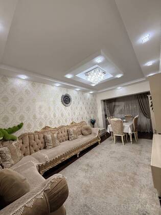 4 otaqlı Köhnə tikili, Bakıxanov q., Bakı