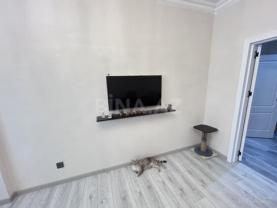 3 otaqlı Yeni tikili, Xırdalan