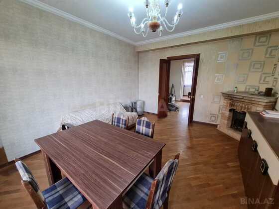 3 otaqlı Köhnə tikili, Nəsimi r., Bakı
