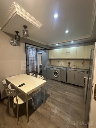 4 otaqlı Köhnə tikili, Nəriman Nərimanov m., Bakı
