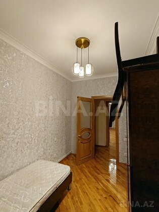 3 otaqlı Köhnə tikili, Sahil m., Bakı