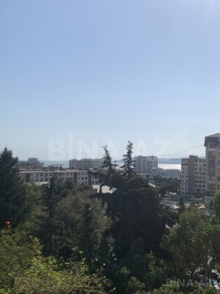 3 otaqlı Köhnə tikili, Həzi Aslanov m., Bakı